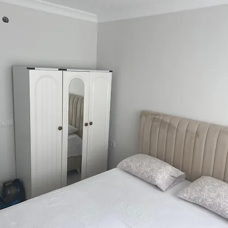 Marinaya Yuerueme Mesafesinde *