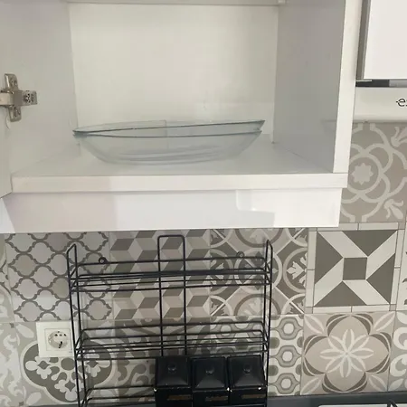 Marinaya Yuerueme Mesafesinde Apartamento Çeşme