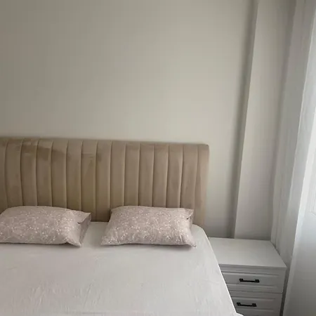 Marinaya Yuerueme Mesafesinde Apartamento *