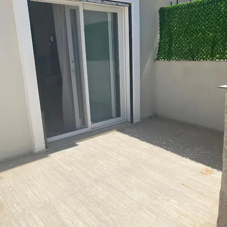 Marinaya Yuerueme Mesafesinde